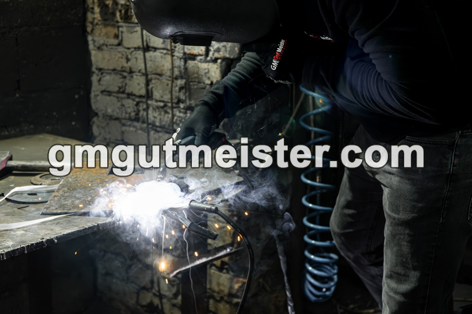 ІНВЕРТОР ЗВАРЮВАЛЬНИЙ MIG/MMA/TIG (НАПІВАВТОМАТ) GUT MECHANIC 4.7KVA 10-250A (ДРІТ 0.8-1MM, ЕЛЕКТРОДИ 1.6-4.0MM) WIS25047 - фото 9